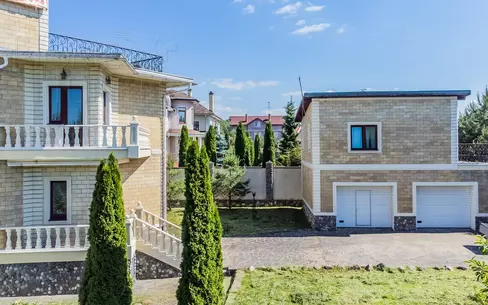 2-этажный коттедж 479.7 м² с отделкой