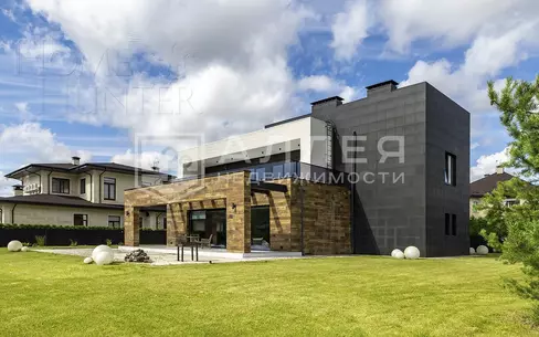 2-этажный коттедж 540 м² с отделкой