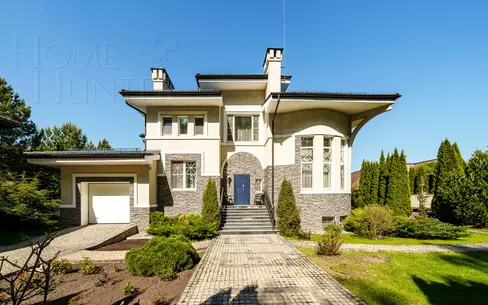 2-этажный коттедж 680 м² с отделкой