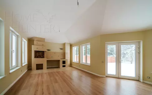 3-этажный коттедж 600 м² с отделкой