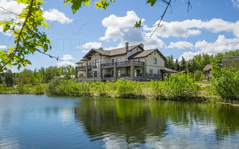 2-этажный коттедж 1 272.6 м² без отделки