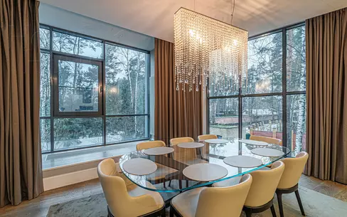 3-КОМН. КВАРТИРА С ОТДЕЛКОЙ 220 М² НА 2 ЭТАЖЕ