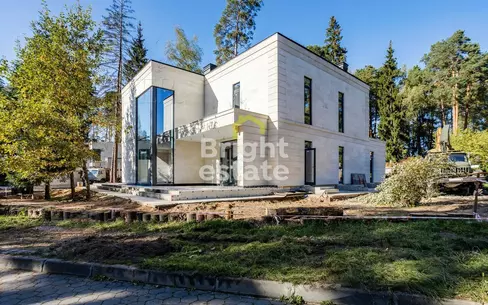 2-этажный коттедж 638 м² без отделки