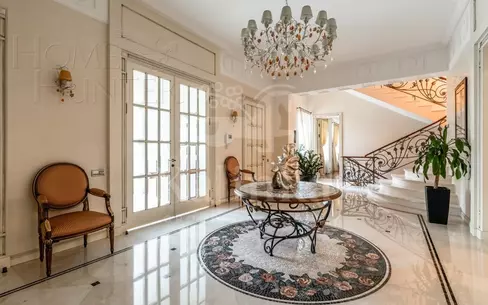 2-этажный коттедж 850 м² с отделкой