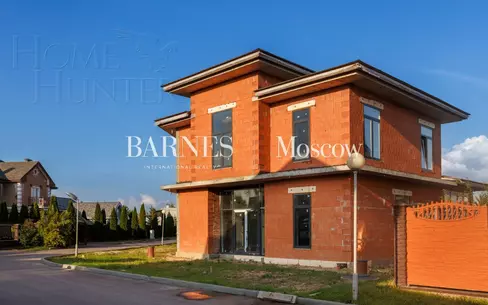 2-этажный коттедж 800 м² без отделки