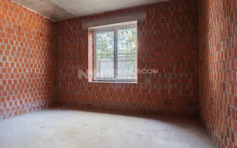 2-этажный коттедж 380 м² без отделки