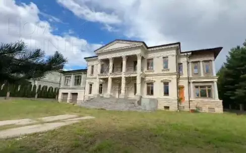 2-этажный коттедж 1 320 м² с отделкой