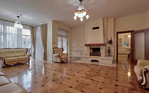 2-этажный коттедж 720 м² с отделкой