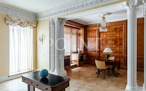6-КОМН. КВАРТИРА С ОТДЕЛКОЙ 323.5 М² НА 3 ЭТАЖЕ