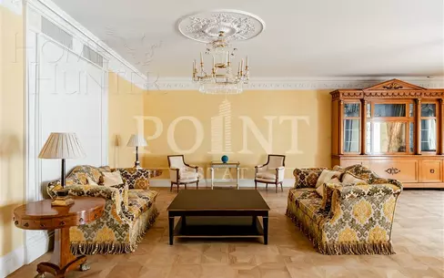 6-КОМН. КВАРТИРА С ОТДЕЛКОЙ 323.5 М² НА 3 ЭТАЖЕ