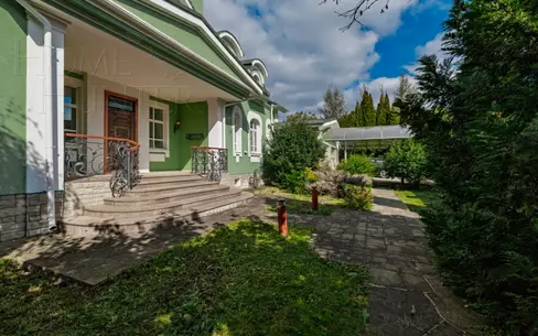 2-этажный коттедж 700 м² с отделкой