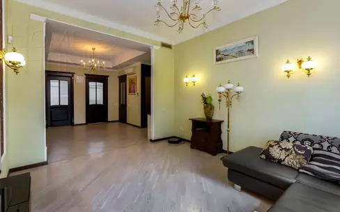 3-КОМН. КВАРТИРА С ОТДЕЛКОЙ 146.5 М² НА 4 ЭТАЖЕ