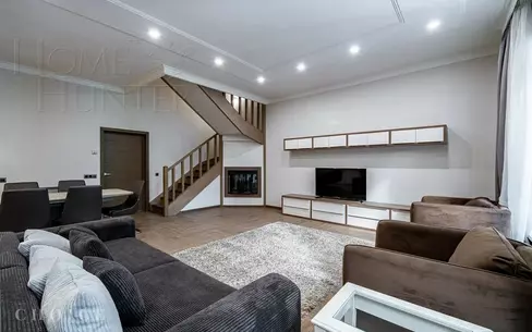 3-этажный таунхаус 200 м² с отделкой