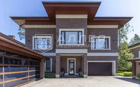 3-этажный коттедж 800 м² с отделкой