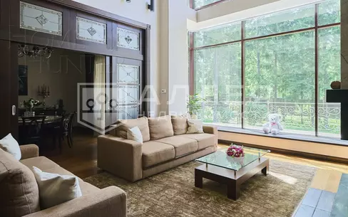 2-этажный коттедж 800 м² с отделкой
