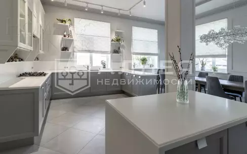 2-этажный коттедж 820 м² с отделкой