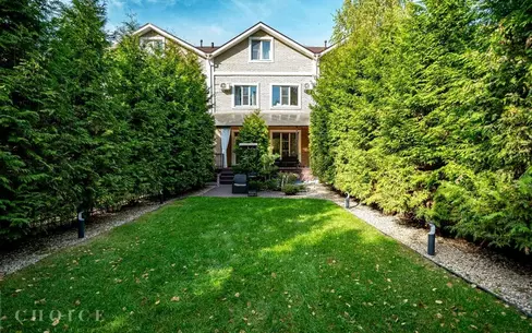 3-этажный таунхаус 200 м² с отделкой