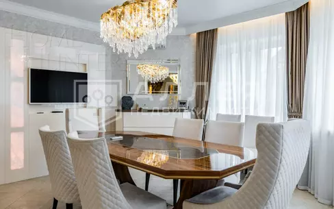 2-этажный коттедж 550 м² с отделкой