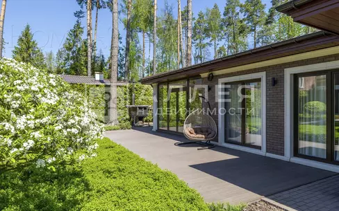 3-этажный коттедж 800 м² с отделкой