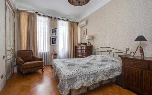4-КОМН. КВАРТИРА С ОТДЕЛКОЙ 125 М² НА 4 ЭТАЖЕ