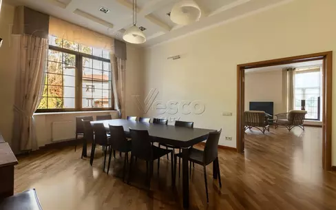 2-этажный коттедж 640 м² с отделкой