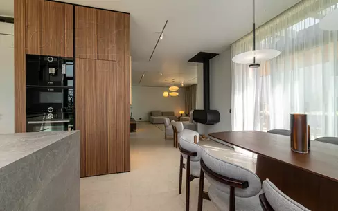 2-этажный коттедж 420 м² с отделкой