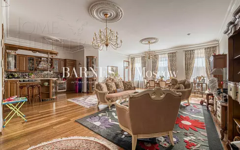 3-КОМН. КВАРТИРА С ОТДЕЛКОЙ 140 М² НА 2 ЭТАЖЕ