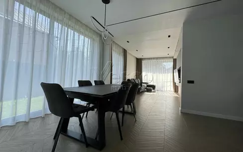 2-этажный коттедж 280 м² с отделкой