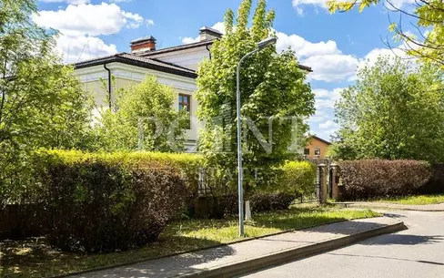 2-этажный коттедж 540 м² без отделки