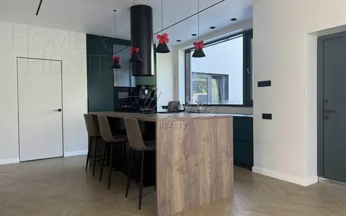 2-этажный коттедж 280 м² с отделкой