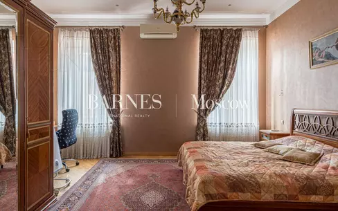 4-КОМН. КВАРТИРА С ОТДЕЛКОЙ 130 М² НА 4 ЭТАЖЕ
