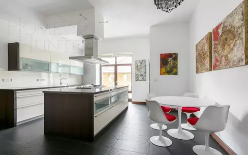 2-этажный коттедж 800 м² с отделкой