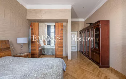 4-КОМН. КВАРТИРА С ОТДЕЛКОЙ 130 М² НА 4 ЭТАЖЕ