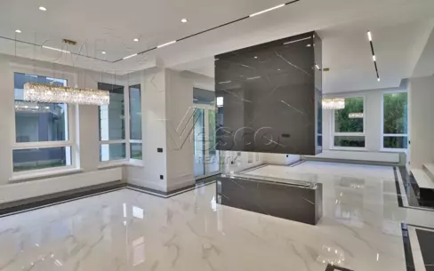 2-этажный коттедж 240 м² с отделкой