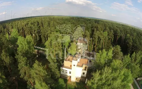 2-этажный коттедж 740 м² без отделки