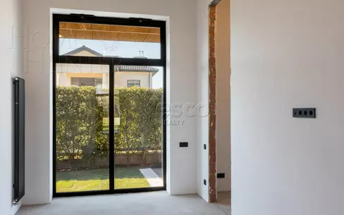 2-этажный коттедж 1 200 м² без отделки