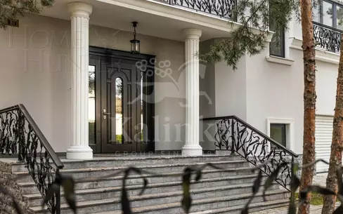 3-этажный коттедж 1 074 м² без отделки