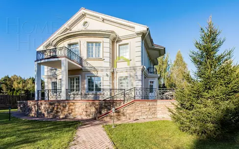 3-этажный коттедж 500 м² с отделкой