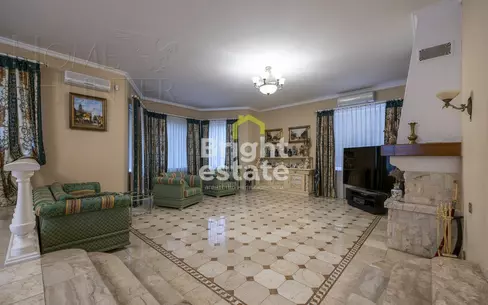 3-этажный коттедж 800 м² с отделкой