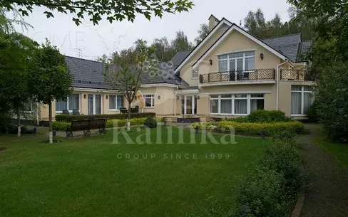2-этажный коттедж 1 000 м² с отделкой