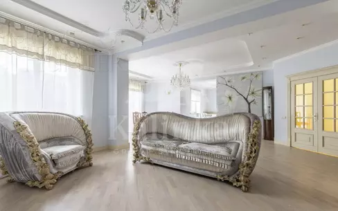 2-этажный коттедж 350 м² с отделкой