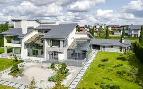 2-этажный коттедж 1 127.4 м² с отделкой