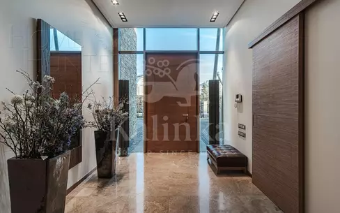 2-этажный коттедж 1 360 м² с отделкой