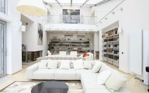 2-этажный коттедж 1 035 м² с отделкой