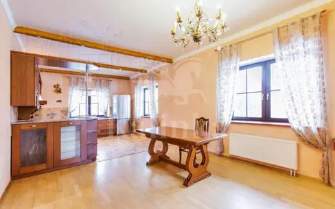 2-этажный коттедж 340 м² с отделкой