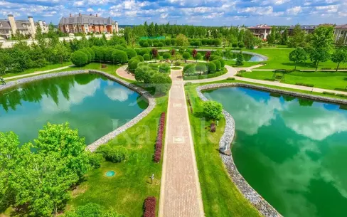 2-этажный коттедж 2 355 м² без отделки