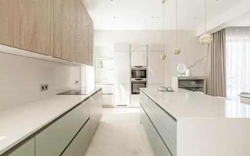 2-этажный коттедж 370 м² с отделкой