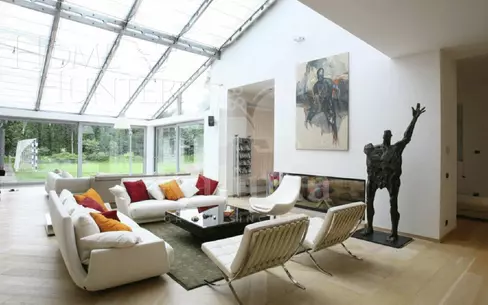 2-этажный коттедж 1 035 м² с отделкой