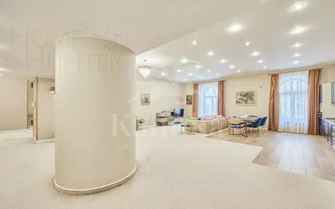 6-КОМН. КВАРТИРА С ОТДЕЛКОЙ 303 М² НА 3 ЭТАЖЕ