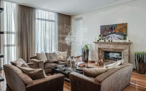 2-этажный коттедж 1 360 м² с отделкой